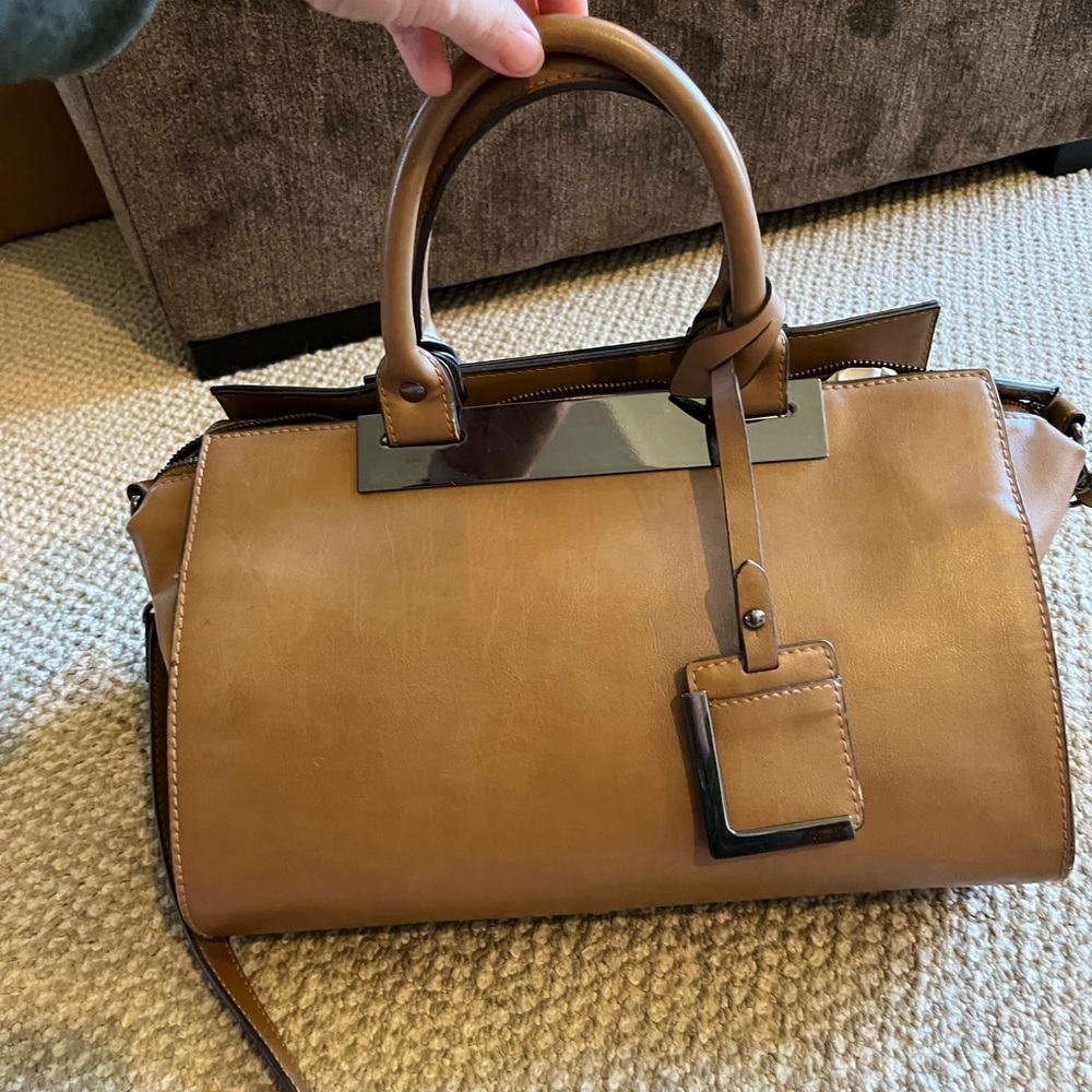 Large crossbody tote!